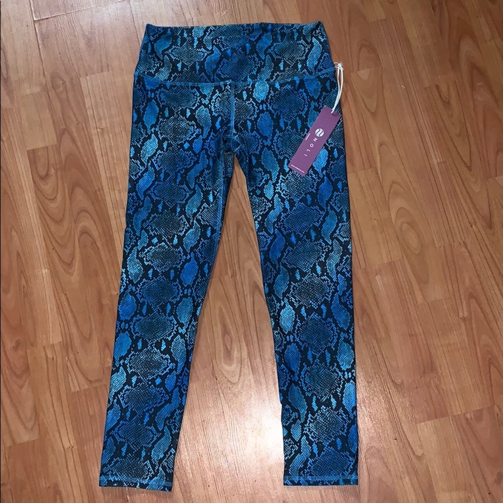 Workout pants